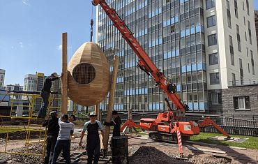 Монтаж детской площадки техникой Арлифт